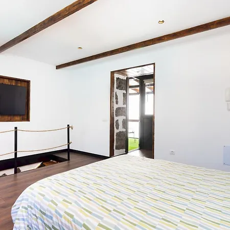 Home2book Rustic Stone Haven With Terrace בקתה La Guancha