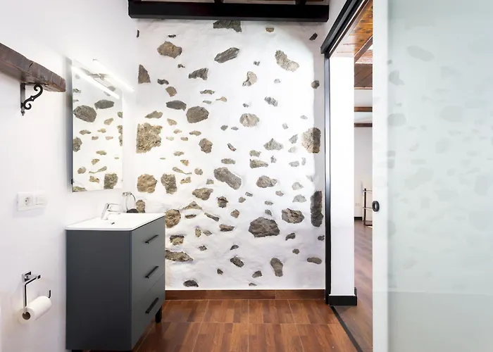 Home2book Rustic Stone Haven With Terrace * La Guancha