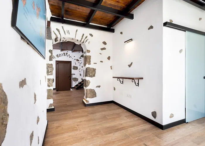 Home2book Rustic Stone Haven With Terrace シャレー La Guancha